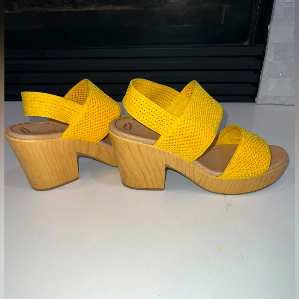 Great Condition Dr. Scholls Wedge Sandal- Wooden Platform-